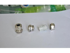 防水公母接头选用尼龙材质的原因